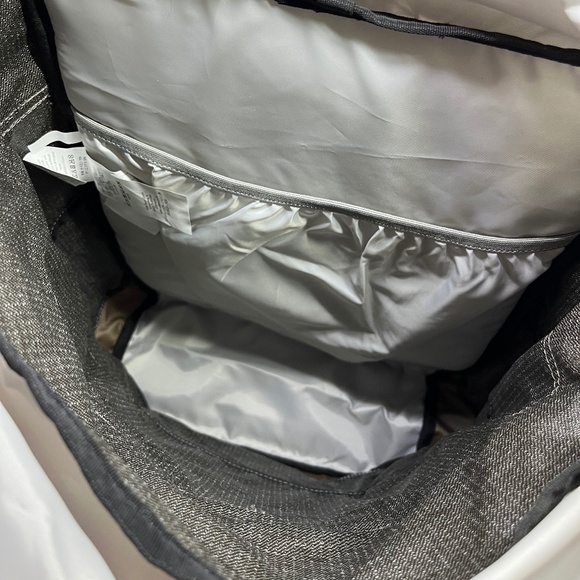 Eddie Bauer backpack/daypack/laptop bag, brand new no tags - Picture 8 of 11